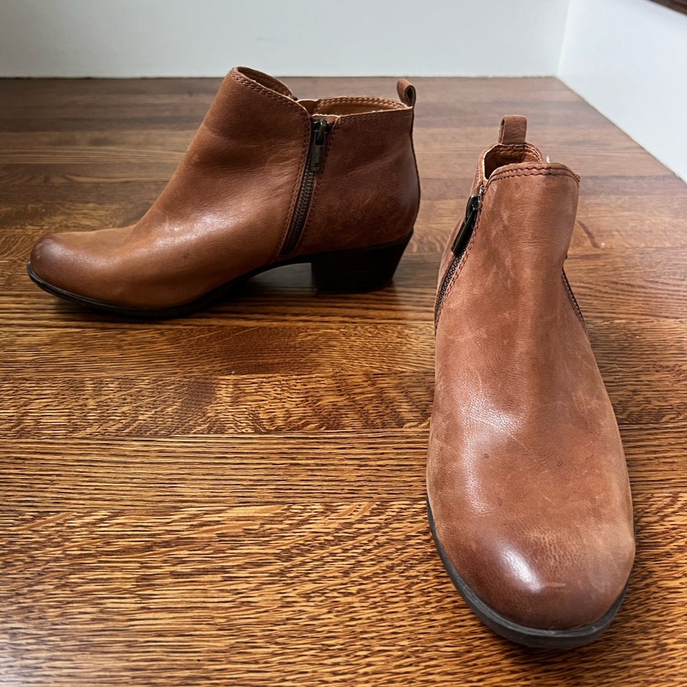 LUCKY BRAND‎ Basel Leather Ankle Boots Booties Heel Staple Fall Distressed 11